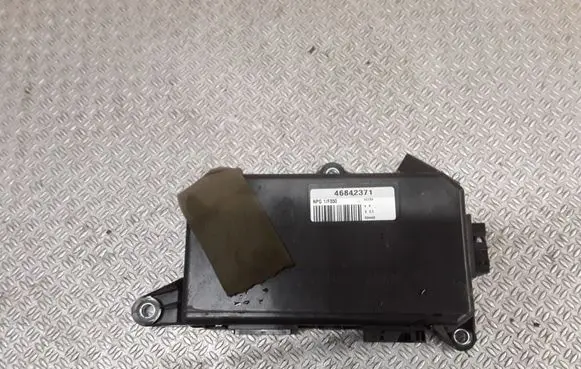 Fiat Idea Door control unit/module 46842371