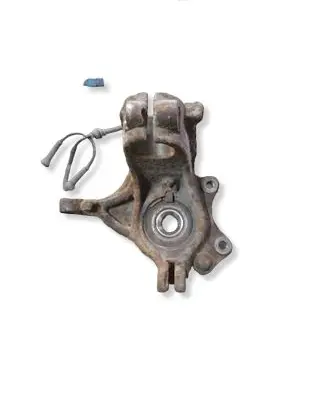 Peugeot 1007 Front wheel hub 