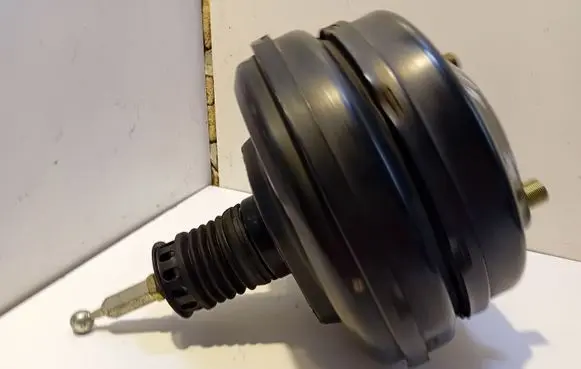 Audi A4 S4 B5 8D Brake booster 4B3612105