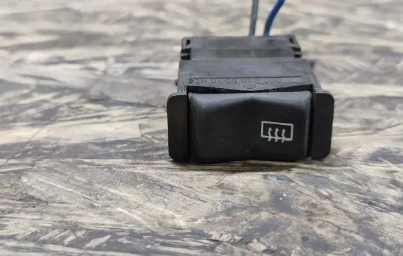 Mercedes-Benz SL R107 Windscreen/window heater switch 0008206010