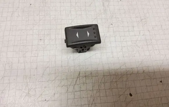 Ford Mondeo Mk III Electric window control switch 1S7T14529AB