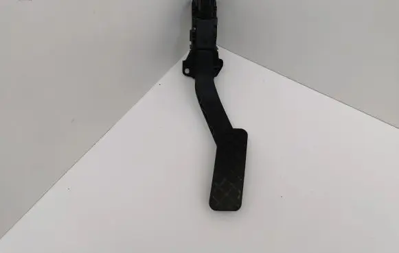 Skoda Octavia Mk4 Accelerator throttle pedal 5Q2723503F