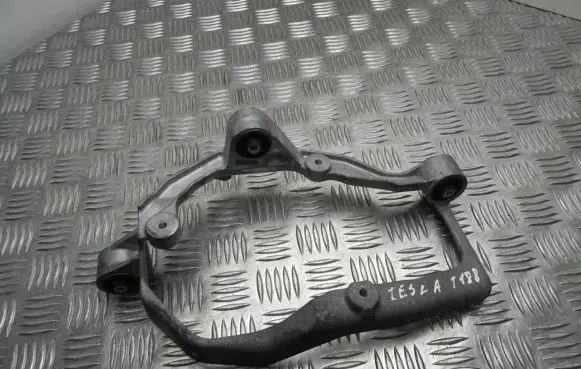 Tesla Model S A/C compressor mount bracket 1037854