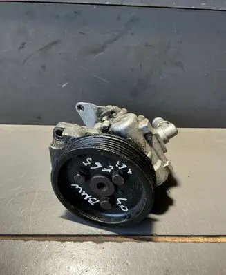 BMW 7 E65 E66 Power steering pump 7696974113