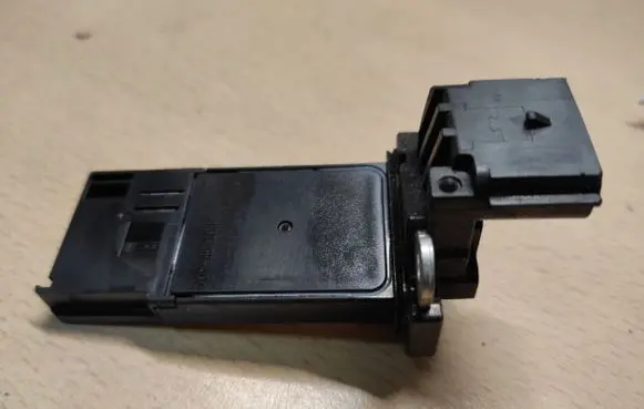 Cadillac SRX Mass air flow meter 20787043