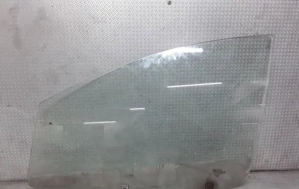 Mitsubishi Grandis Front door window glass four-door