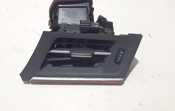 Dashboard side air vent grill/cover trim
