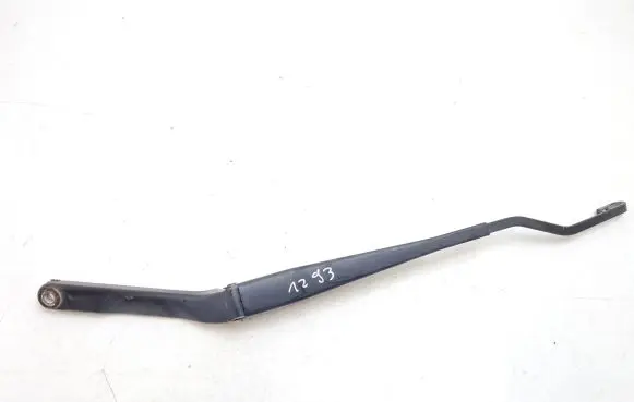 Front wiper blade arm