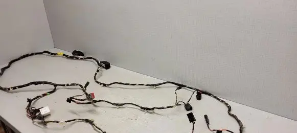 Jeep Grand Cherokee Tailgate/trunk wiring harness P68022294AG 96555 85572