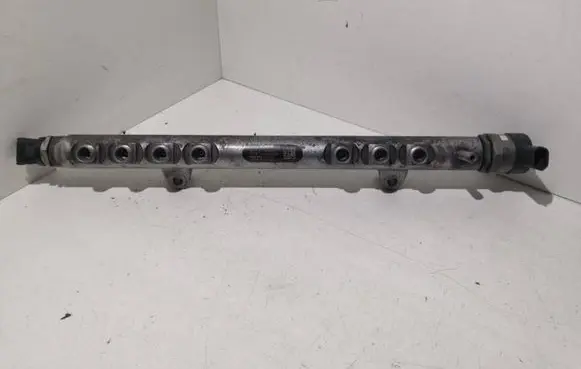 Volvo S60 Fuel main line pipe 0445215025 30777759 807446