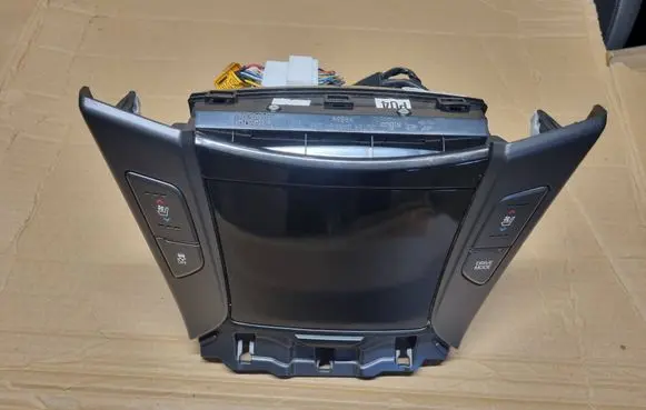 Hyundai i40 Glove box 846353Z100 TR2421