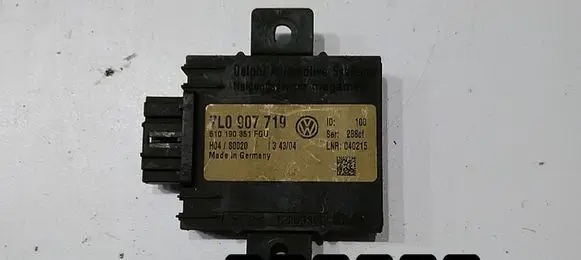 Volkswagen Touareg I Engine control unit/module 7L0907719
