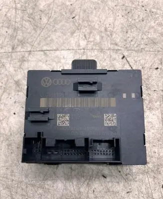 Audi Q7 4L Door control unit/module 4F0959795P