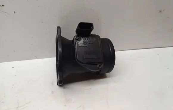 Audi A3 S3 8L Mass air flow meter 06A906461B 4321 AFH6010C