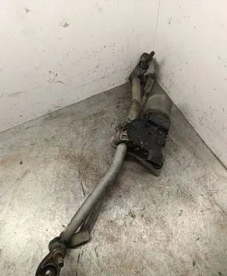 Opel Astra H Front wiper linkage and motor 13111211