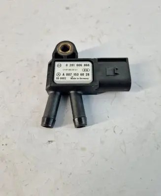 Mercedes-Benz GLA W156 Air pressure sensor 0281006066
