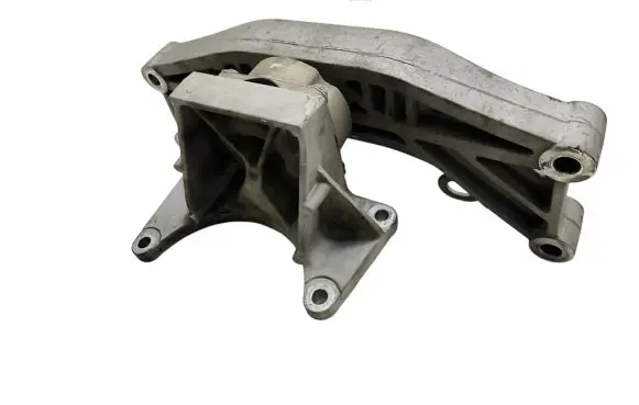 Gearbox mounting bracket