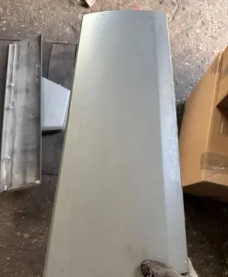 Fender trim (molding)