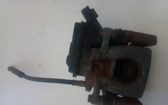 Mazda 3 II Rear brake caliper 32355597 KS430