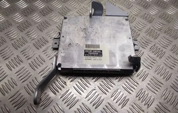 Toyota Prius (XW20) Engine control unit/module 8966147170 2751009522