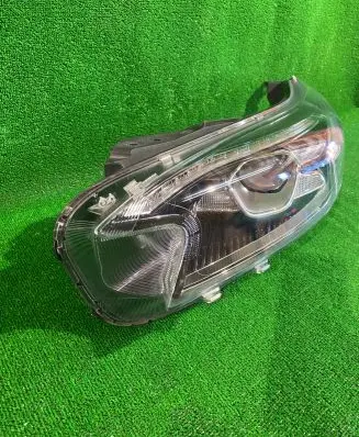 KIA Xceed Headlight/headlamp 92101J7300