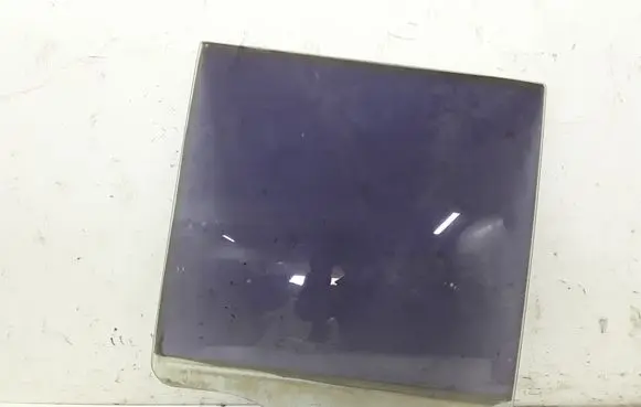 Mitsubishi Pajero Rear door window glass