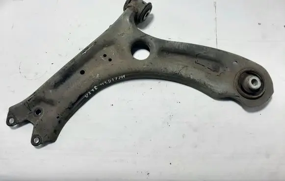 Front lower control arm/wishbone