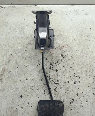 SsangYong Rodius Brake pedal 