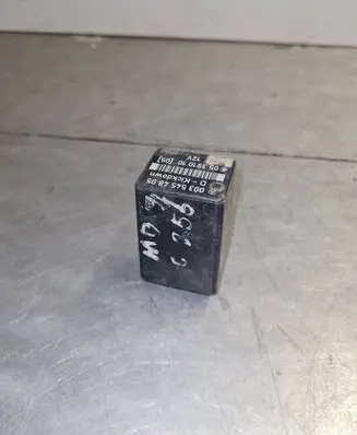 Mercedes-Benz C W202 Other relay 0035454805 05391010