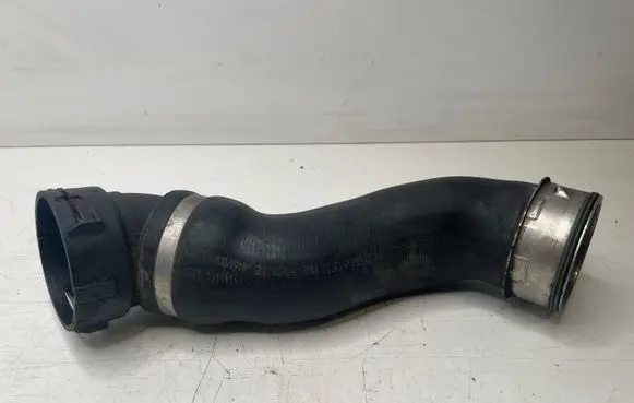 BMW 5 E60 E61 Intercooler hose/pipe 7793607