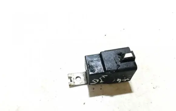 Ford Mondeo Mk III Glow plug pre-heat relay 94vg14n089f1b v23136-j4-x43