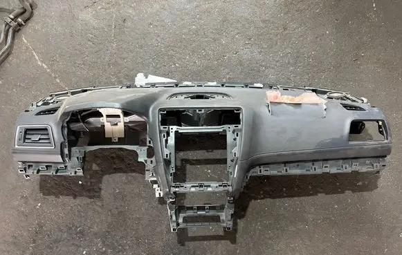 Subaru Legacy Dashboard S11000750 66040AL00A
