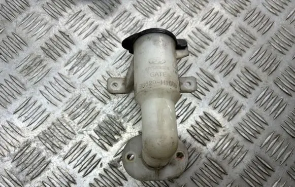 Hyundai Terracan Window washer liquid tank fill tube 98620H1000