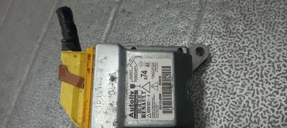 Renault Laguna II Airbag deployment crash/impact sensor