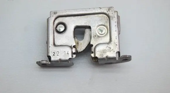 Engine bonnet/hood lock/catch