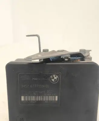 BMW 1 E81 E87 ABS Pump 6777159