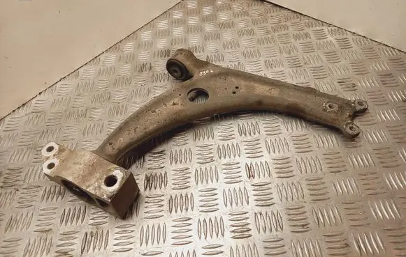 Volkswagen PASSAT B6 Front lower control arm/wishbone 3C0407153B