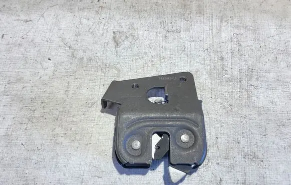 BMW 5 F10 F11 Seat back rest lock catch 7112863