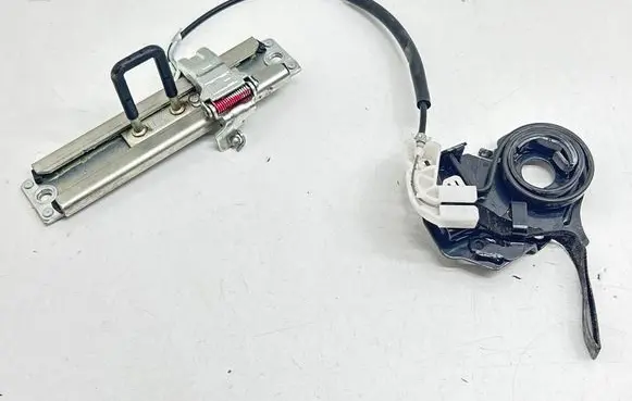 Subaru Forester SK Seat back rest lock catch 