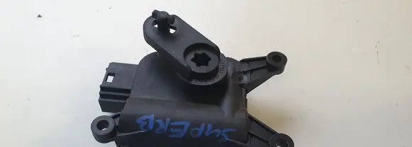 Skoda Superb B6 (3T) A/C air flow flap actuator/motor 