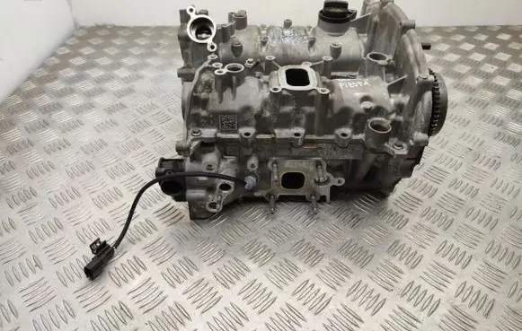 Ford Fiesta Engine head H6BG6E262CB