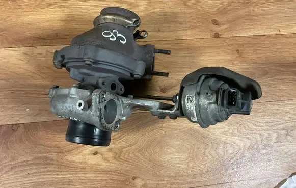 Opel Insignia A Turbo 55570748 7861371 NBD02357