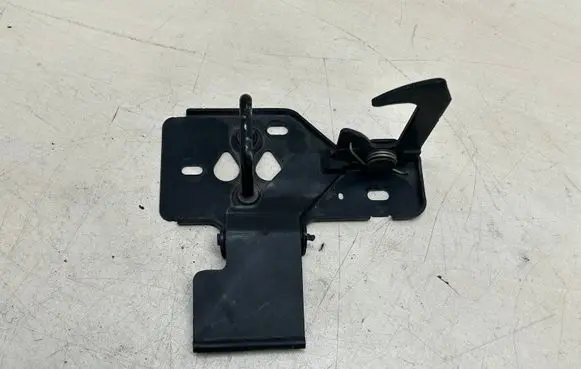 Porsche Cayenne (92A) Engine bonnet/hood lock/latch loop/hook 7P5823480A