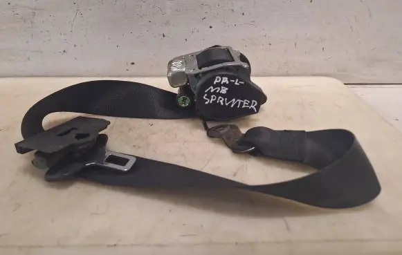 Mercedes-Benz Sprinter W906 Front seatbelt 2018680222