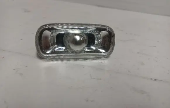 Audi A4 S4 B7 8E 8H Front fender indicator light 8E0949127