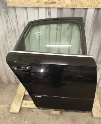 Audi A4 S4 B7 8E 8H Rear door