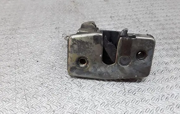 Volkswagen Transporter - Caravelle T4 Sliding door lock 701843604D