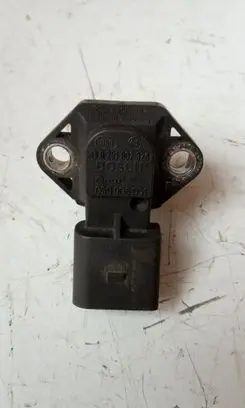 Audi A6 S6 C5 4B Air pressure sensor 059906051 0281002326