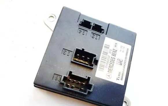 Mercedes-Benz E W211 Door control unit/module 2115452232