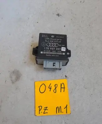 Volkswagen Golf V Light module LCM 1T0907357